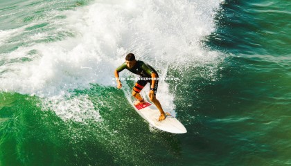 澳客足彩网-曼联瞄准伯恩茅斯中场泰勒-亚当斯以强化阵容